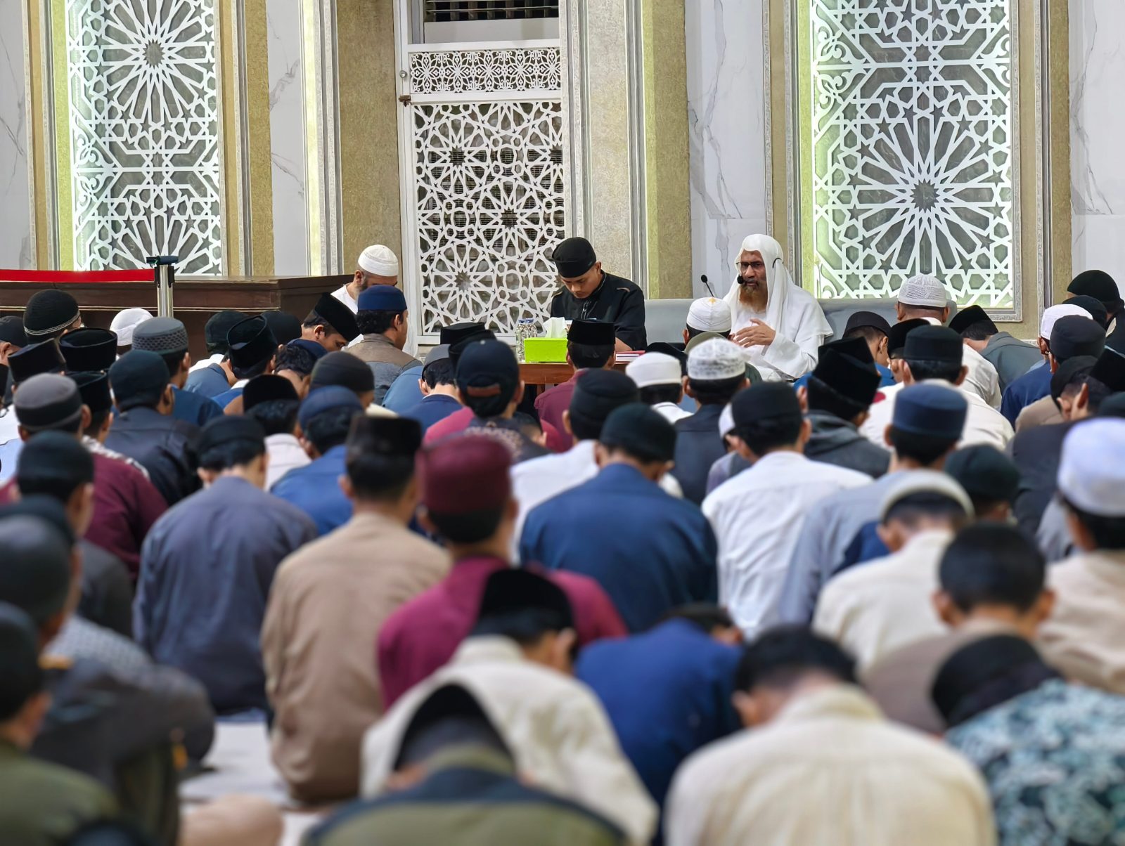 Dauroh Santri Bersama Murid Syekh Al Bani, Mengkaji Kitabul Fitan Sahih Bukhori
