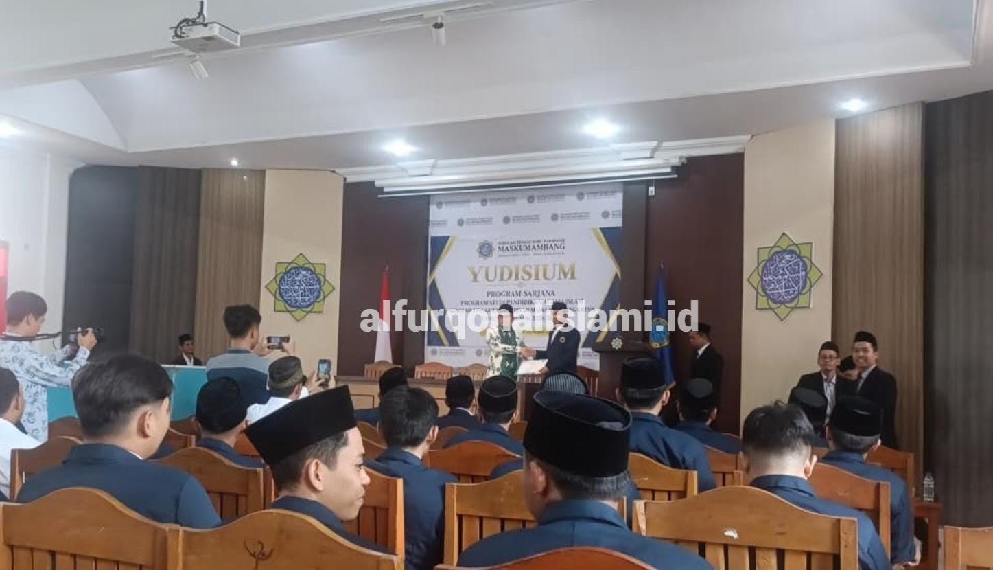 Mahasantri Ma'had Aly Al Furqon Resmi Menyandang Gelar di Yudisium 2026